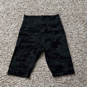 Lululemon Athletica Black Camouflage Leggings